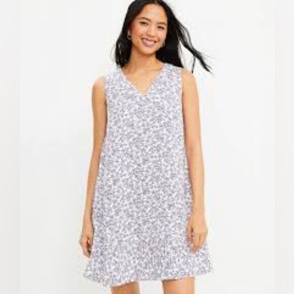 Floral Double V Dress | large - Picture 1 of 5